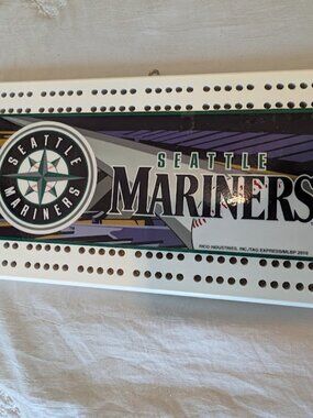 Vintage 2010 MLB Seattle Mariners Cribbage Board Hanging Rico Industries